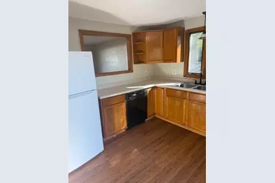 61 Glenmore Street, Springfield, MA 01129 - Photo 4