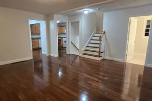 17 Beech St, Lowell, MA 01850 - Photo 4