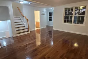 17 Beech St, Lowell, MA 01850 - Photo 2