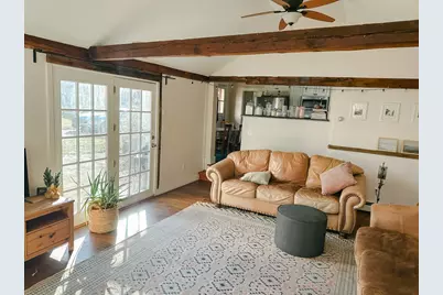 10 Maple St, Sturbridge, MA 01566 - Photo 8