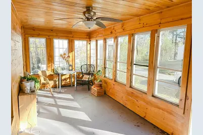 10 Maple St, Sturbridge, MA 01566 - Photo 4