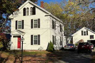 10 Maple St, Sturbridge, MA 01566 - Photo 1