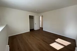 77 Cranston St, Westfield, MA 01085 - Photo 8