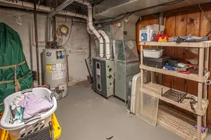 54 S Shore Dr, Springfield, MA 01118 - Photo 36