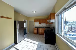 1 Wyeth St, Malden, MA 02148 - Photo 4