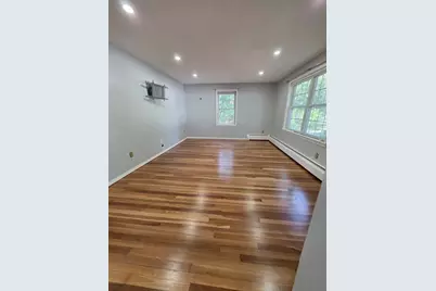 20 Oregon Ave, Fitchburg, MA 01420 - Photo 2