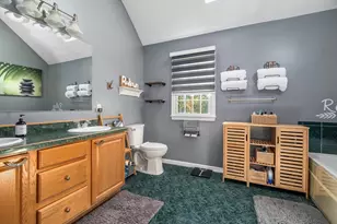 4 Horseneck Rd, Shrewsbury, MA 01545 - Photo 18