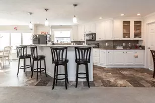 37 Bluejay St, Tiverton, RI 02878 - Photo 10