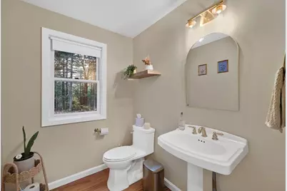 98 Fox Woods Dr, Springfield, MA 01129 - Photo 12