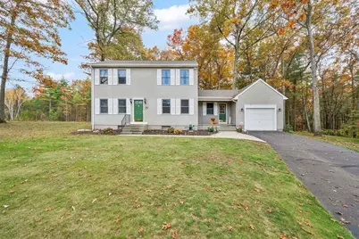 98 Fox Woods Dr, Springfield, MA 01129 - Photo 2