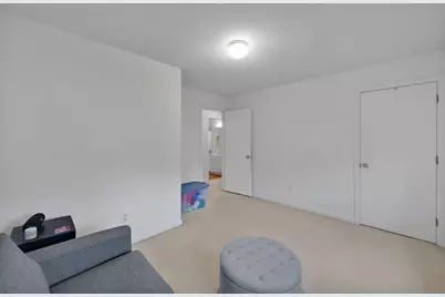 98 Fox Woods Dr, Springfield, MA 01129 - Photo 32