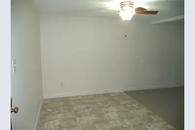 3 Pembroke Dr. #5, Derry, NH 03038 - Photo 4