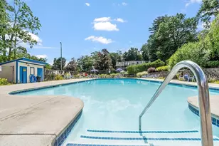 3 Pembroke Dr, Derry, NH 03038 - Photo 12