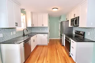 19 Crestwood Dr, Northborough, MA 01532 - Photo 6