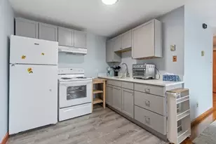 880 Broadway, Chelsea, MA 02150 - Photo 6
