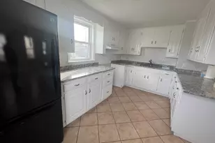 79 West St, Milford, MA 01757 - Photo 6