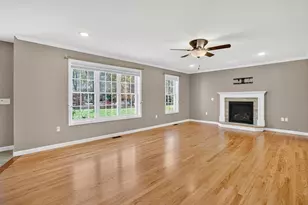 733 Monson Rd, Wilbraham, MA 01095 - Photo 6