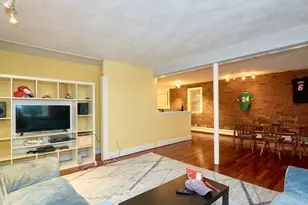 39 South St, Boston, MA 02135 - Photo 12