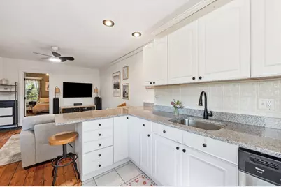 93 Pearl St #2, Boston, MA 02129 - Photo 8