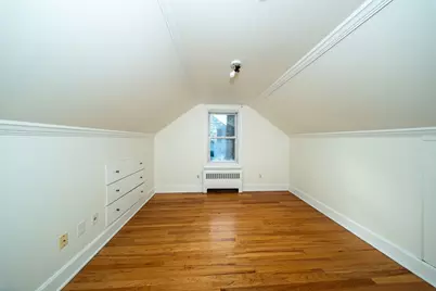 804 County St, Somerset, MA 02726 - Photo 18