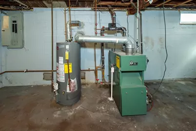 804 County St, Somerset, MA 02726 - Photo 26