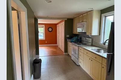 128 Boston St #4, Salem, MA 01970 - Photo 6