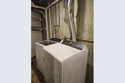 32 Crowell St, Boston, MA 02124 - Photo 16