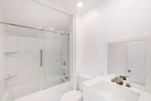 48 Rockwell St, Malden, MA 02148 - Photo 12