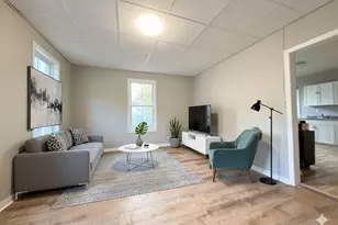 16 1/2 Winslow St, Worcester, MA 01609 - Photo 2