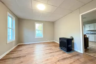 16 1/2 Winslow St, Worcester, MA 01609 - Photo 1