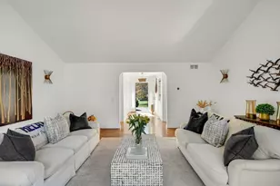 47 Tiffany Dr, Oak Bluffs, MA 02557 - Photo 8