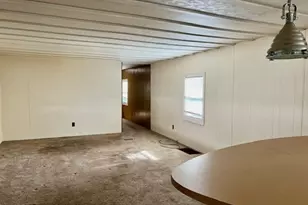 56 Contessa Ln, Springfield, MA 01119 - Photo 2