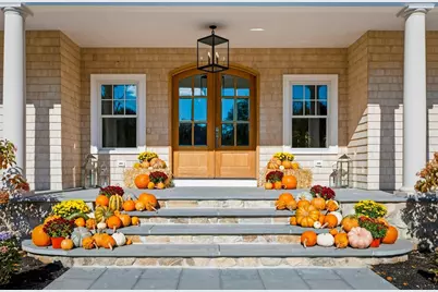 2 Beacon Hill Road, Marblehead, MA 01945 - Photo 6