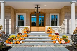 2 Beacon Hill Rd, Marblehead, MA 01945 - Photo 6