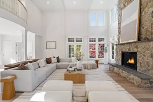 2 Beacon Hill Rd, Marblehead, MA 01945 - Photo 10