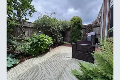 64 Laurelwood Dr #64, Stoughton, MA 02072 - Photo 12