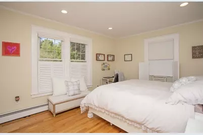 32 Billings St #A, Sharon, MA 02067 - Photo 6