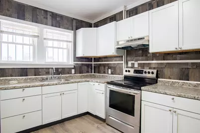 69 Winter St, Springfield, MA 01105 - Photo 10