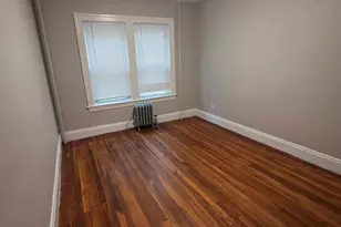 33 Harbor St, Salem, MA 01970 - Photo 6