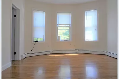 313 Cardinal Medeiros Ave #3, Cambridge, MA 02141 - Photo 6