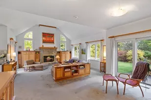 4 Hazelwood Cir, Andover, MA 01810 - Photo 12