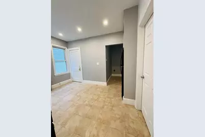 28 Melbourne St #2, Boston, MA 02124 - Photo 10