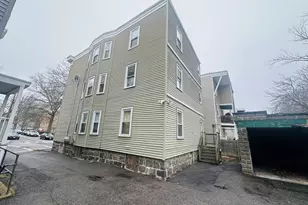 28 Melbourne St, Boston, MA 02124 - Photo 2