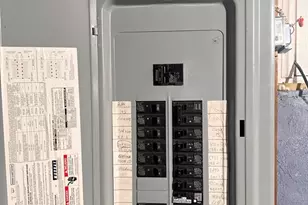 18 Greenacre Square, Springfield, MA 01105 - Photo 16