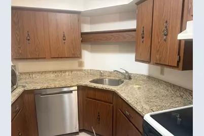 135 Pleasant St #207, Brookline, MA 02446 - Photo 6