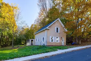 17 Otis St, Warren, MA 01083 - Photo 2