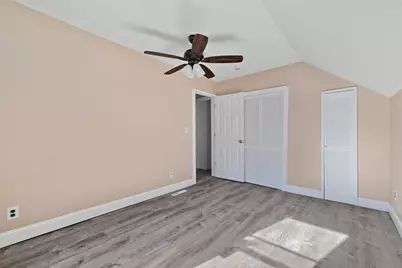 17 Otis St, Warren, MA 01083 - Photo 18