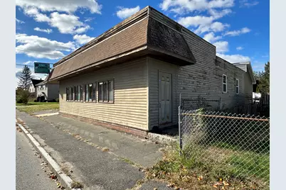 386 Chicopee Street, Chicopee, MA 01013 - Photo 2
