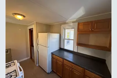 306 Franklin Rd #2, Fitchburg, MA 01420 - Photo 2