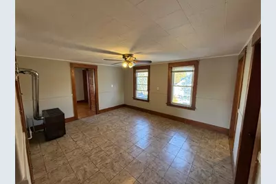 306 Franklin Rd #2, Fitchburg, MA 01420 - Photo 4